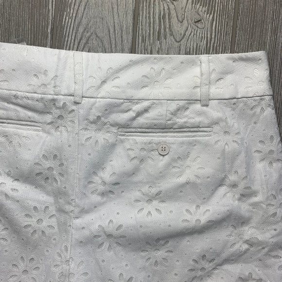 New York & Co 7th Ave Design White Lace Shorts - Picture 6 of 9